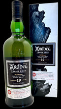 Cargar imagen en el visor de la galería, Ardbeg Traigh Bhan 19 years old Batch2
